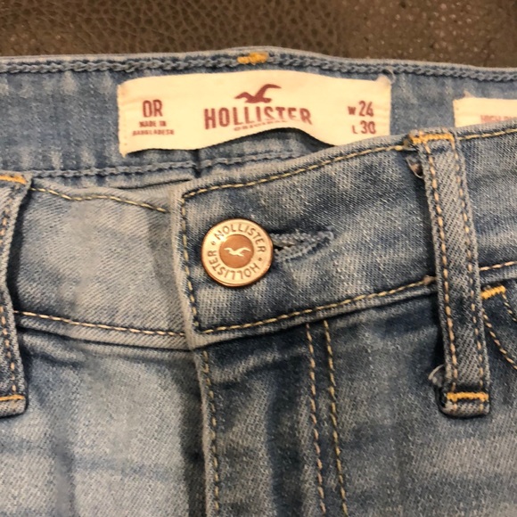 HOLLISTER - High Rise Super Skinny Jeans - Picture 3 of 7